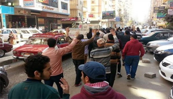 الشرقية.. وقفات مفاجئة لطلاب ضد الانقلاب بعدة ميادين بالزقازيق