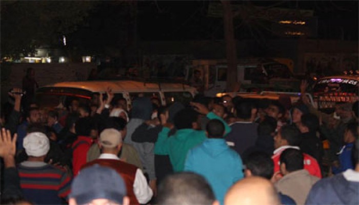 ثوار الهرم يحرقون دستور العسكر ويقاطعون استفتاء الدم