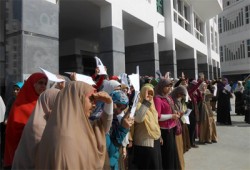 وقفة لـ"طلاب ضد الانقلاب" بجامعة دمنهور لرفض دستور الدم