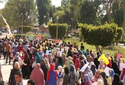 بث مباشر.. مسيرة بجامعة أسيوط ردًّا على اعتداءات ميليشيات الانقلاب