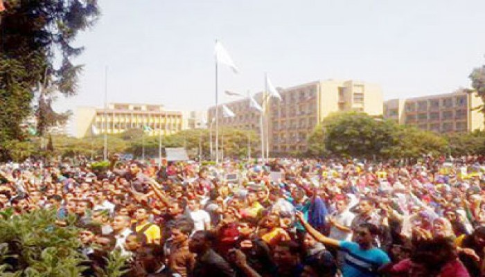 فيديو.. بنات عين شمس ينتفضن ضد الانقلاب ووثيقته السوداء