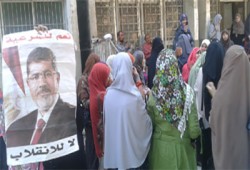 بث مباشر.. مسيرة لطالبات أزهر أسيوط بالمدينة الجامعية لإسقاط دستور الدم