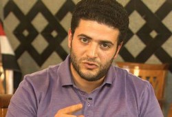 منع دخول أسامة محمد مرسي مقر المحاكمة الهزلية للرئيس