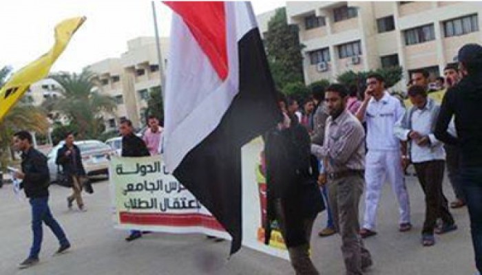 انتفاضة طلابية بجامعة الفيوم تنديدًا باستشهاد زميلهم