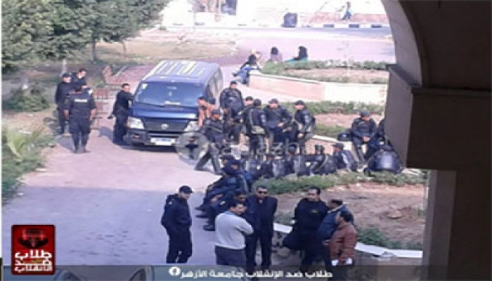 بلطجية الداخلية تحتشد أمام مبنى "عمارة- بنات" بالأزهر