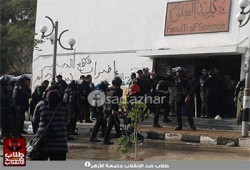 أمن الانقلاب يحتجز طالبات علوم الأزهر ويعتدي عليهن بالسحل والضرب