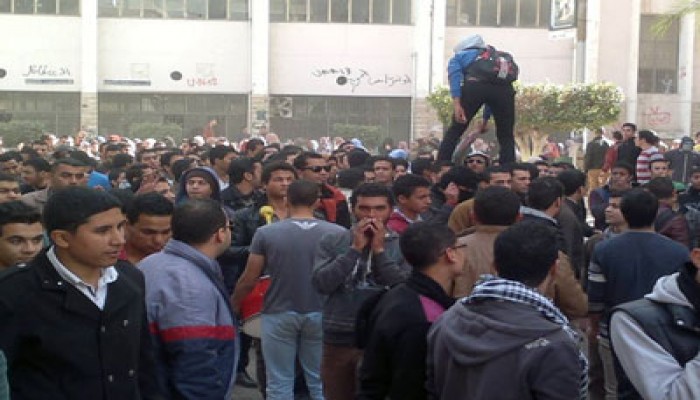 بث مباشر.. طلاب الزقازيق ينتفضون نصرة لزملائهم بجامعة الأزهر