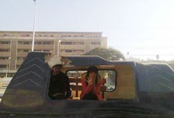 "علماء ضد الانقلاب" تدين الاعتداء على طلاب الأزهر وتطالب بإضراب شامل