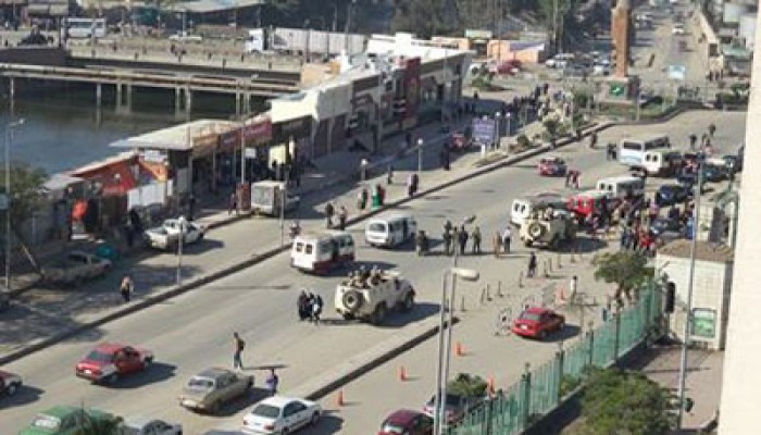 "الجيش" يحاصر جامعة الزقازيق تحسبًا لانتفاضة الطلاب