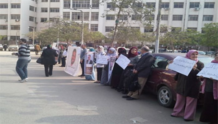 وقفة لأعضاء تدريس الزقازيق تنديدًا باستمرار اعتقال زملائهم