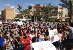 "لسه الطلبة في الزنازين".. مؤتمر لأهالي معتقلي هندسة الإسكندرية