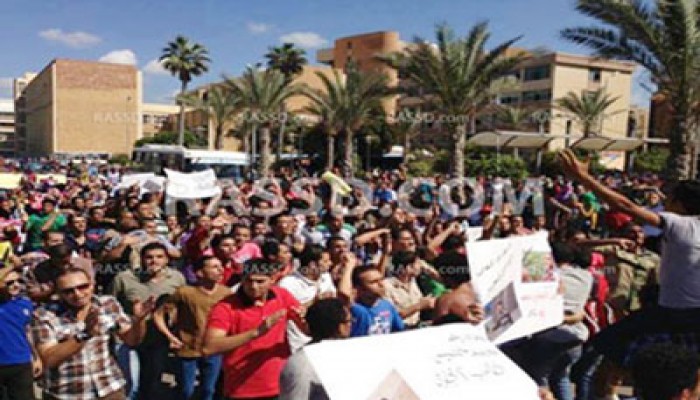 "لسه الطلبة في الزنازين".. مؤتمر لأهالي معتقلي هندسة الإسكندرية