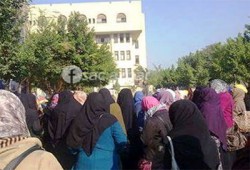 مسيرة لحرائر الأزهر بالقاهرة للتنديد بقمع طلاب الجامعة