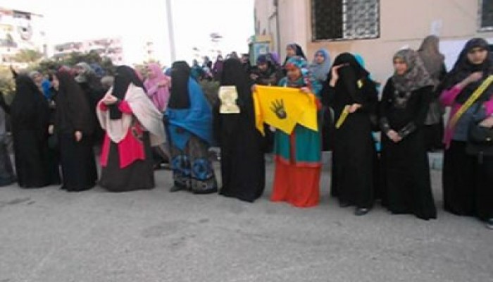 طالبات دراسات بورسعيد ينددن بممارسات الانقلاب القمعية