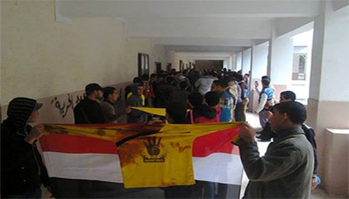 تظاهرة لطلاب أزهر الزقازيق تنديدًا ببلطجة إدارة الجامعة