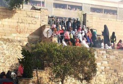 طالبات الأزهر يستغثن بالإسعاف والأطباء لإنقاذ الطالبات