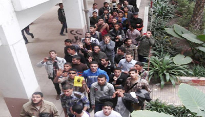 أزهر الزقازيق تشتعل بالمظاهرات تنديدًا ببلطجة الانقلابيين بحق زملائهم
