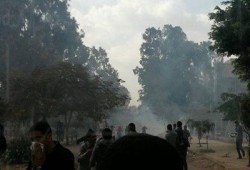 إصابة العشرات من طلاب الأزهر بعد اقتحام الانقلابيين الحرم الجامعي