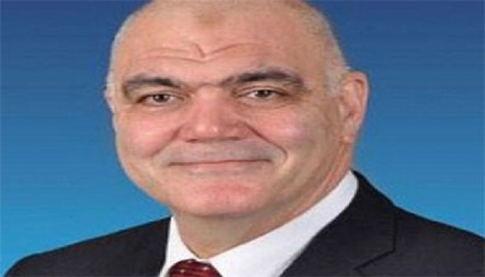 "الانقلاب" يمنع "رئيس جامعة الإسكندرية" من السفر!!