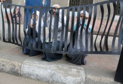 وقفة لطلاب جامعة بورسعيد تندد بالممارسات القمعية