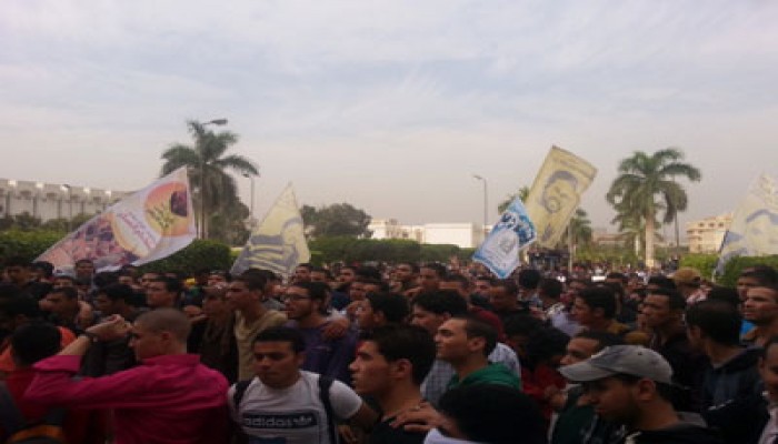 الآلاف من طلاب الأزهر ينطلقون في انتفاضة جديدة ضد العسكر