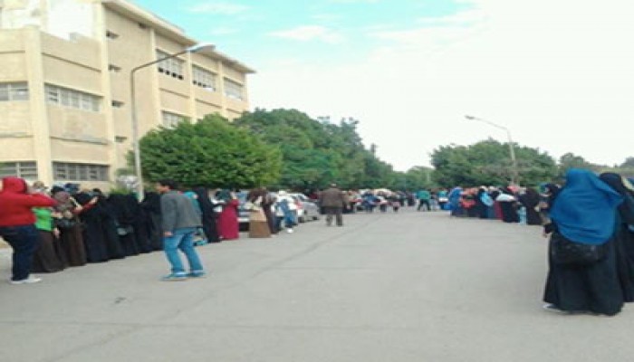 طلاب الجامعة القديمة بالإسماعيلية ينتفضون ضد حكم العسكر