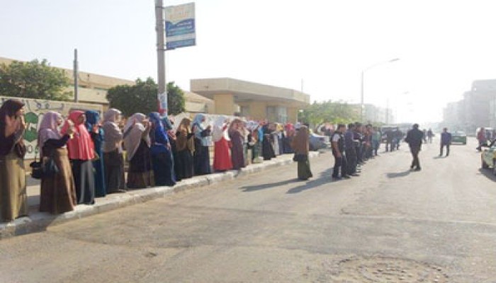 3 وقفات لطلاب جامعات المنوفية والسادات والأزهر تضامنًا مع الحرائر