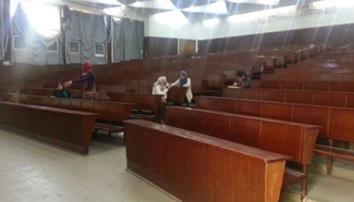 طلاب الإسكندرية يواصلون إضرابهم عن الدراسة تضامنًا مع الحرائر