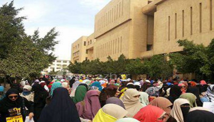 بث مباشر.. مسيرة حاشدة لطلاب الأزهر ضد إرهاب العسكر