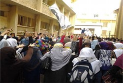 طلاب صيدلة وعلوم الإسكندرية يضربون عن الامتحان وينتفضون ضد حبس الحرائر