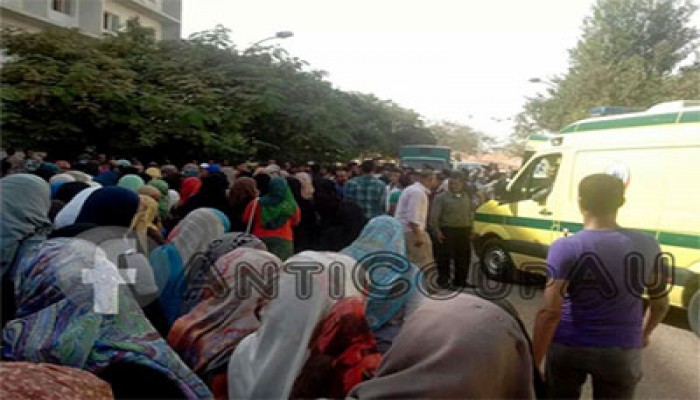 بالفيديو.. سيارة إسعاف تدهس الطلاب بأسوان أثناء وقفة منددة بوفاة زميلتهم