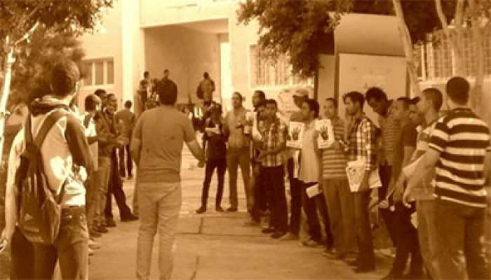 وقفة وسلسلة بهندسة وتجارة أسوان ضمن "لا لمذبحة القضاء"