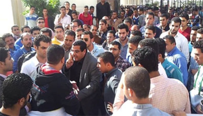 أمن هندسة دمياط يعتدي على الثوار وإحالة 4 إلى مجالس تأديب