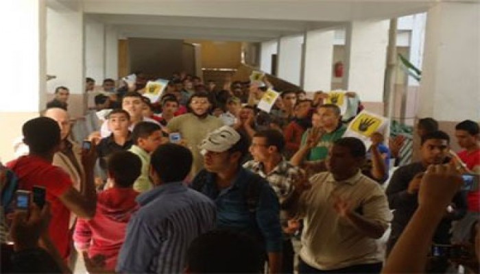 "أزهر" الزقازيق: ارفع رابعة وخليك راجل.. حكم العسكر راحل راحل