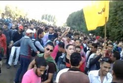 بث مباشر.. تظاهرات حاشدة لطلاب أزهر أسيوط في مليونية "كلنا رابعة"