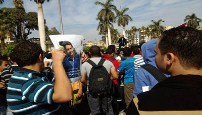 جامعة القاهرة تهتف: "أزهر حر يا تشوفوا المر"