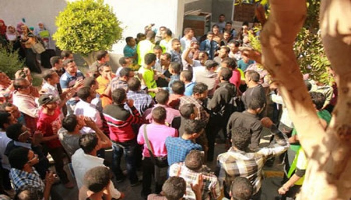 بالصور.. انتفاضة جامعة أسوان احتجاجًا على الممارسات الوحشية بـ"الأزهر"