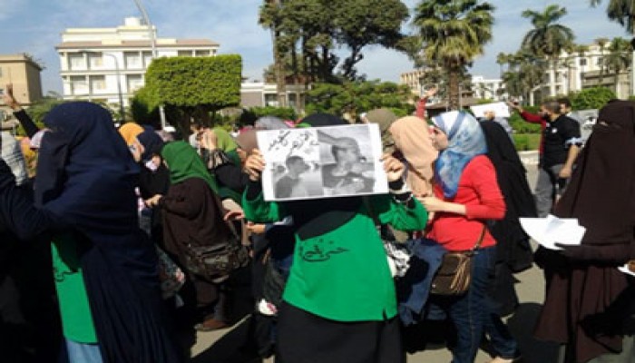 جامعة القاهرة تغضب لمجزرة الأزهر بمسيرات حاشدة