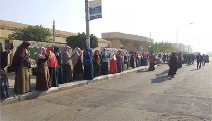 وقفة احتجاجية بجامعة السادات تحت شعار "الطلاب لسه أسود"