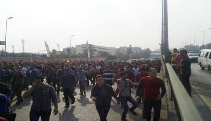 مسيرة طلاب ضد الانقلاب تصل جامعة الأزهر بمدينة نصر