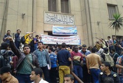 بالصور.. لغة عربية بالأزهر تعلن الإضراب وتطالب بالإفراج عن الطلاب
