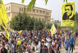 وقفة بطب أزهر دمياط للمطالبة بالإفراج عن زملائهم