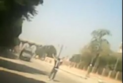 فيديو لمدرعة تدهس طالبًا بأزهر أسيوط لتلويحه بشارة رابعة