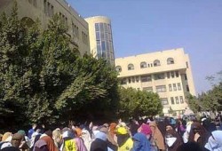 طالبات الأزهر يواصلن انتفاضتهن ضد حكم العسكر