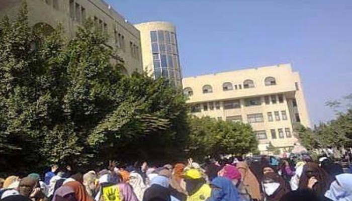 طالبات الأزهر يواصلن انتفاضتهن ضد حكم العسكر