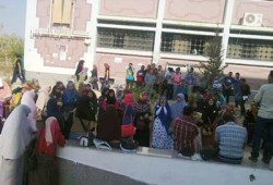 وقفة لطلاب جامعة السويس ضد بلطجة داخلية الانقلاب