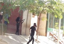 قوات الأمن تطلق قنابل الغاز على طلاب جامعة أسيوط