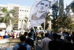 قوات الانقلاب تهاجم مسيرة لطلاب الإسكندرية بالغاز والخرطوش!