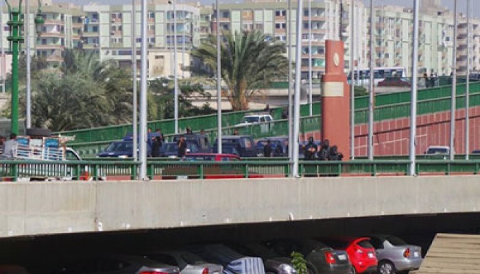 قوات الانقلاب تعتدي على مسيرة طلاب جامعة أسيوط وتختطف 4