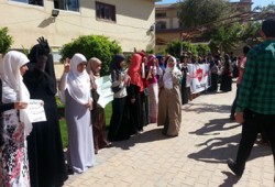 دمياط.. سلسلة طلابية بالأزهر ووقفة بالآداب للقصاص من الشهداء